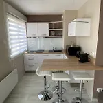 25 M2, 900m De La *
